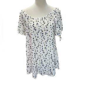 Ember off white with navy bird print, slinky material, women’s size xl top